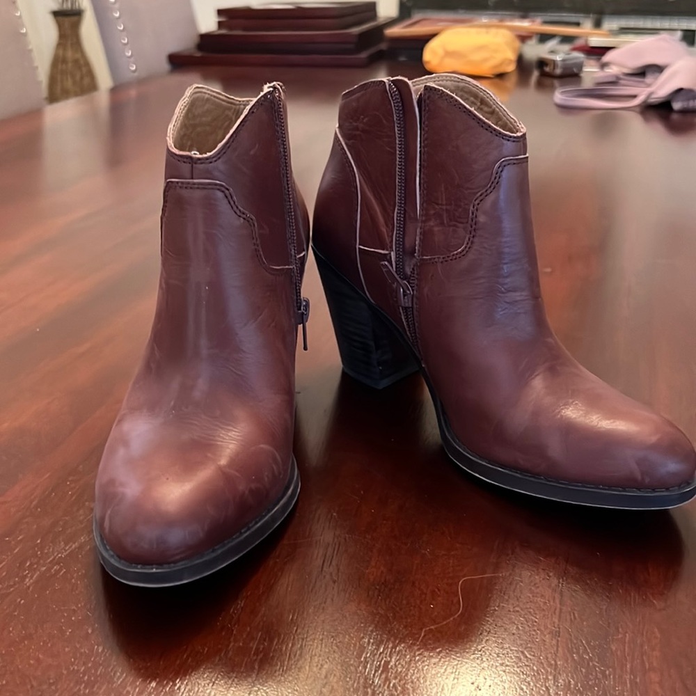 Lucky brand brown boots